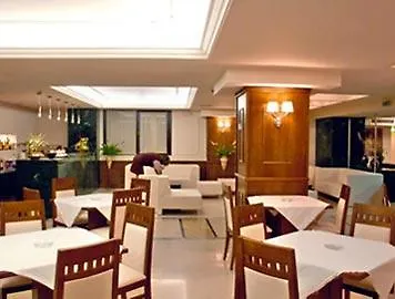 فندق Antoniadis 4*
